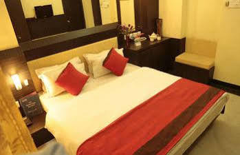 Hotel Oyo Ballygunge Maddox Square